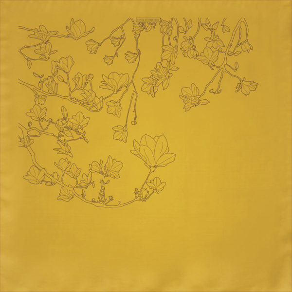 carré-de-soie-imprimé-floral-jaune